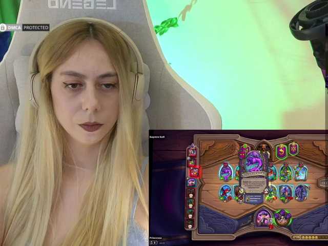 -Light-Fury-'s BongaCams show and profile