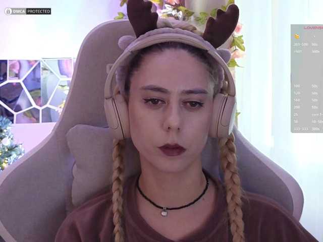 -Light-Fury-'s BongaCams show and profile