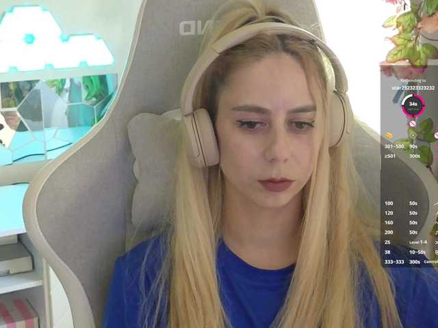 -Light-Fury-'s BongaCams show and profile