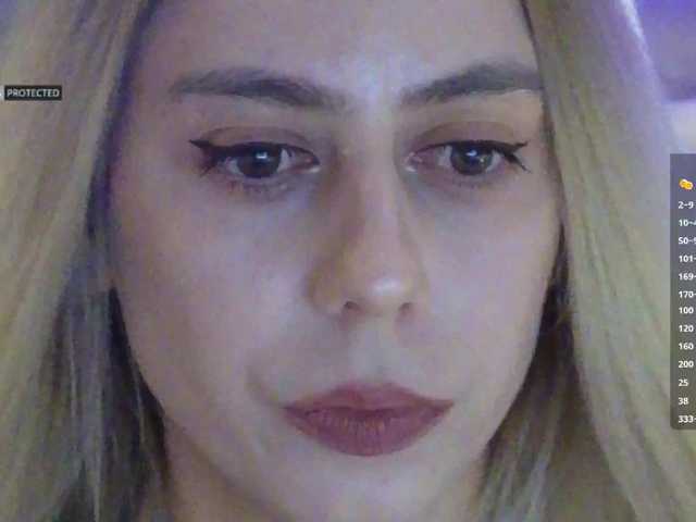 -Light-Fury-'s BongaCams show and profile