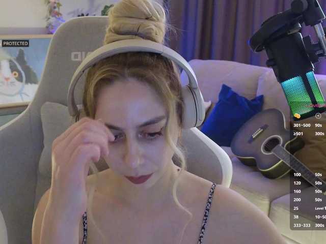 -Light-Fury-'s BongaCams show and profile