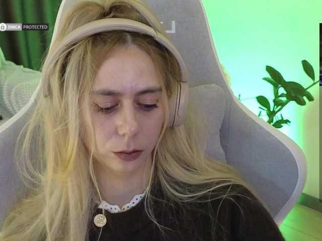 le modèle Danil__Kolbasenko est en webcam porno dans un show sur le site bongacams, il possède les tags suivants: White/Caucasian,Blonde,Shaved