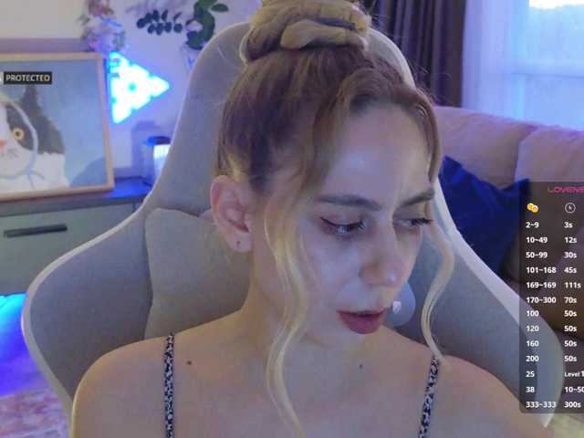 -Light-Fury-'s BongaCams show and profile