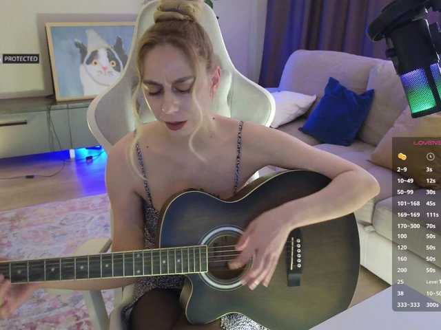 -Light-Fury-'s BongaCams show and profile