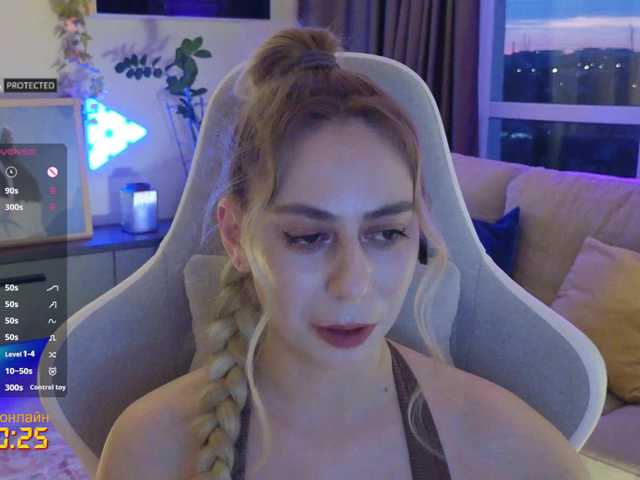 -Light-Fury-'s BongaCams show and profile