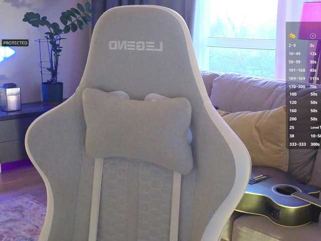 -Light-Fury-'s BongaCams show and profile