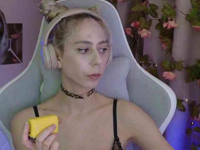 ballerina_capuchina webcam