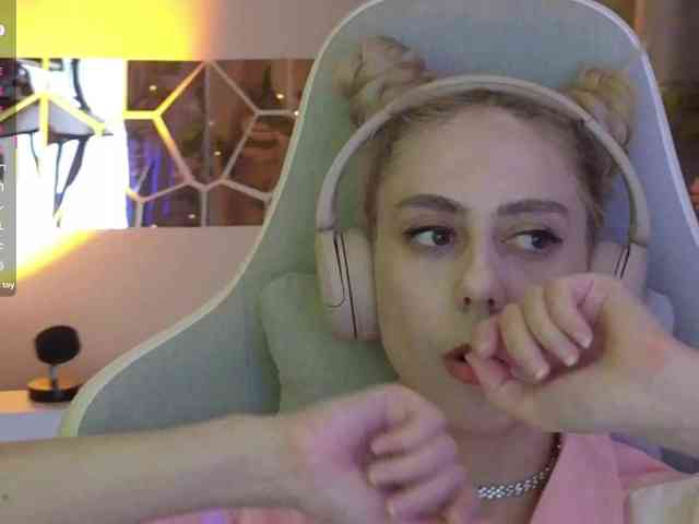 ballerina_capuchina webcam