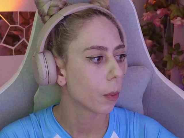 ballerina_capuchina webcam