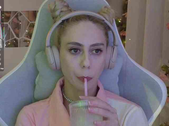 ballerina_capuchina webcam