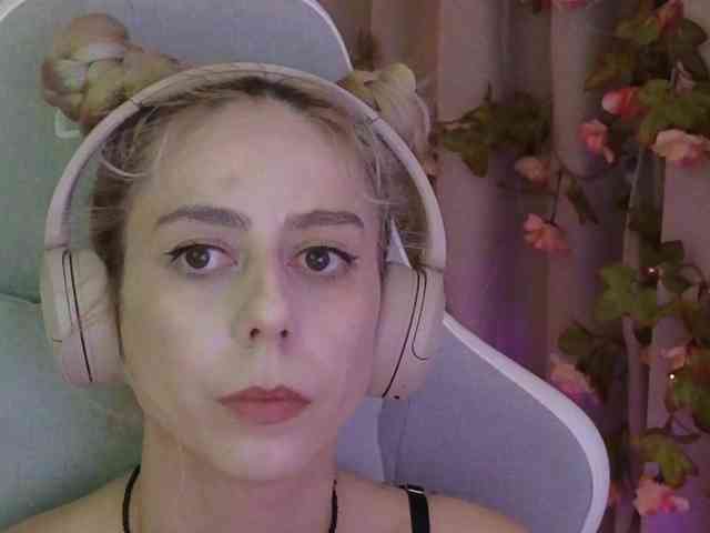 ballerina_capuchina webcam