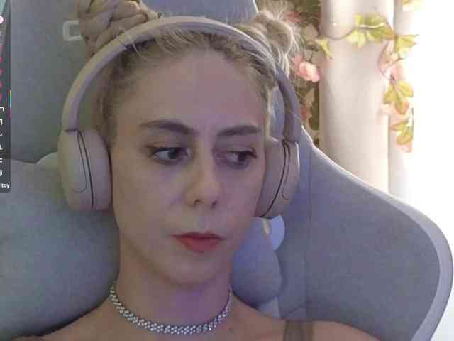 ballerina_capuchina webcam