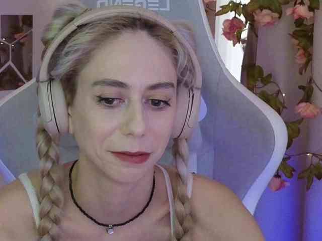 ballerina_capuchina webcam
