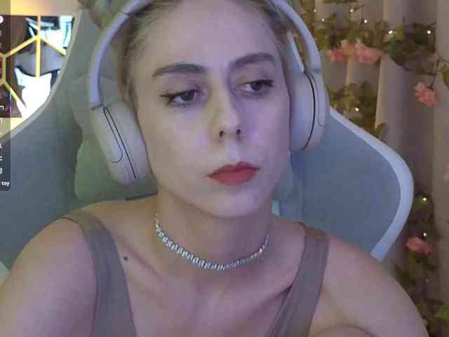 ballerina_capuchina webcam