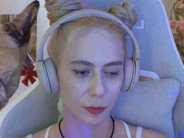 ballerina_capuchina webcam