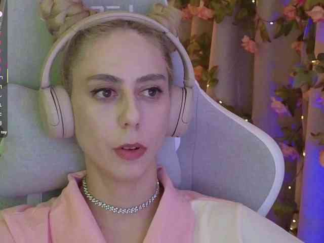 ballerina_capuchina webcam