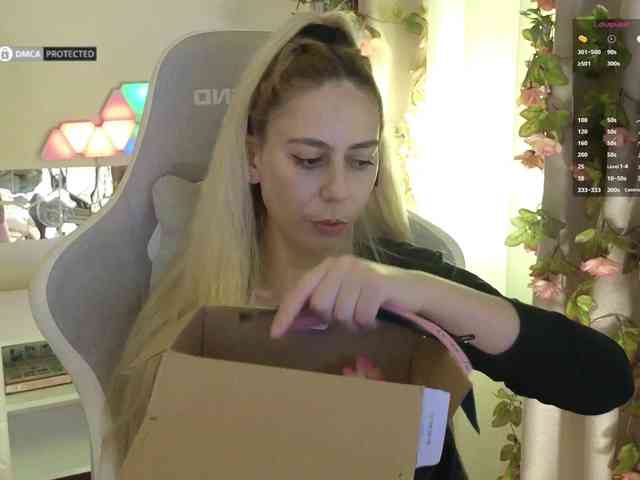 ballerina_capuchina webcam