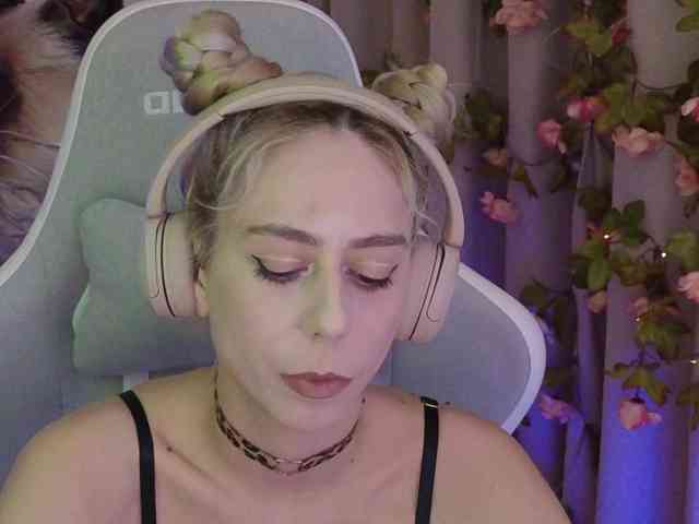ballerina_capuchina webcam