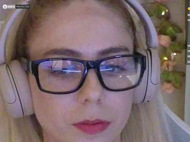 ballerina_capuchina webcam