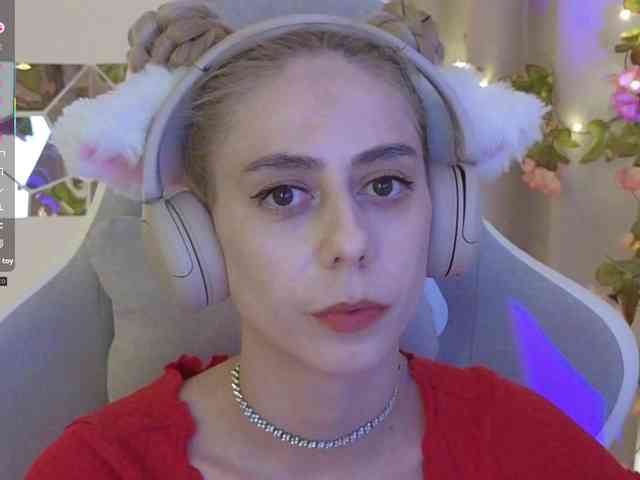 ballerina_capuchina webcam