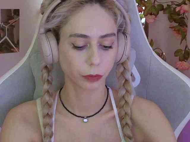 ballerina_capuchina webcam