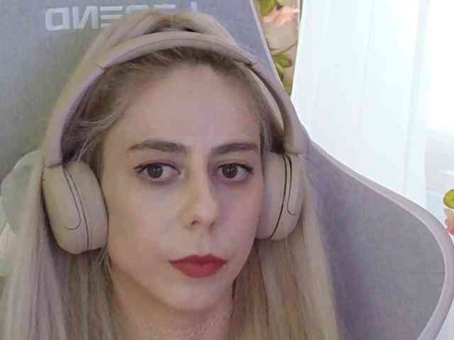 ballerina_capuchina webcam