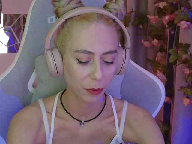 ballerina_capuchina webcam