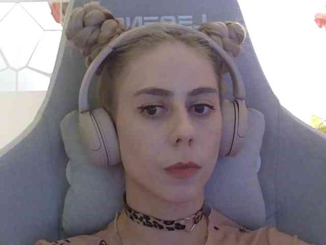 ballerina_capuchina webcam