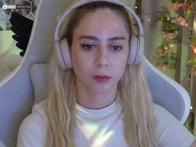 ballerina_capuchina webcam