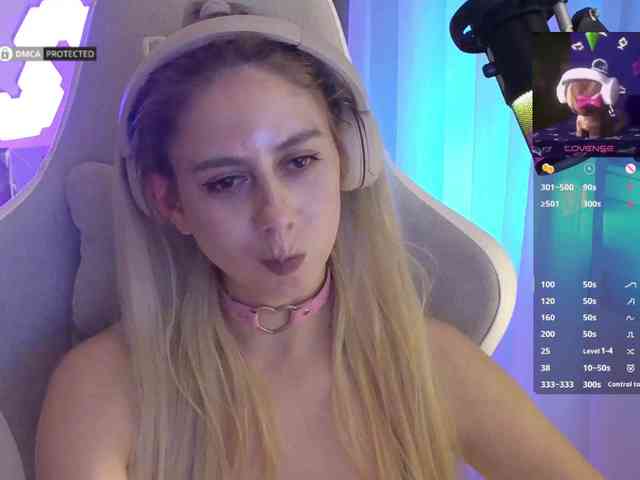 Danil__Kolbasenko webcam