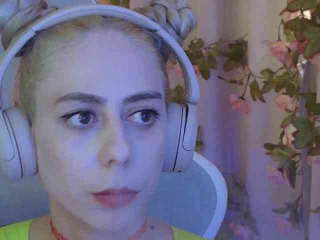 ballerina_capuchina webcam