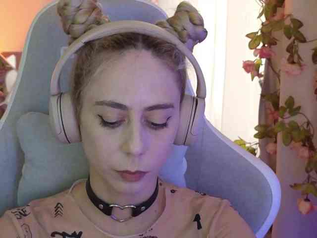 ballerina_capuchina webcam
