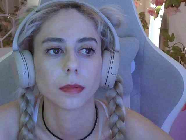 ballerina_capuchina webcam