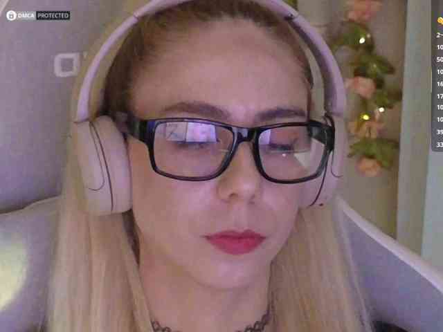 ballerina_capuchina webcam