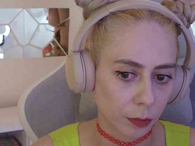ballerina_capuchina webcam