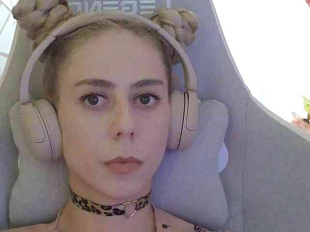 ballerina_capuchina webcam