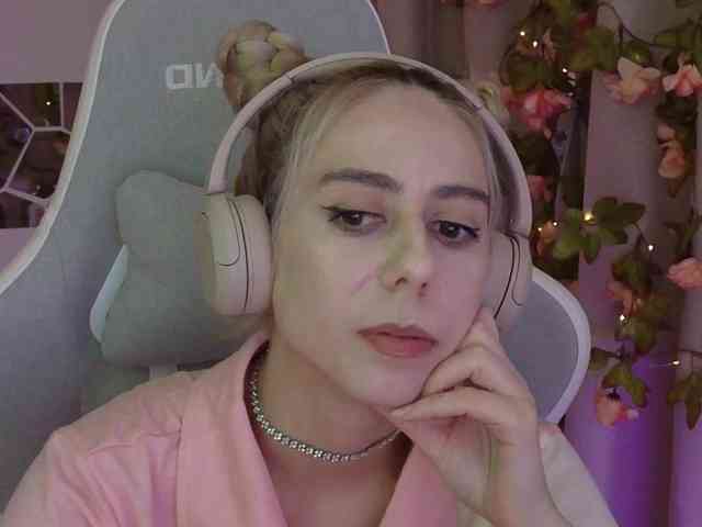 ballerina_capuchina webcam