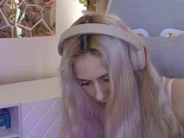 ballerina_capuchina webcam