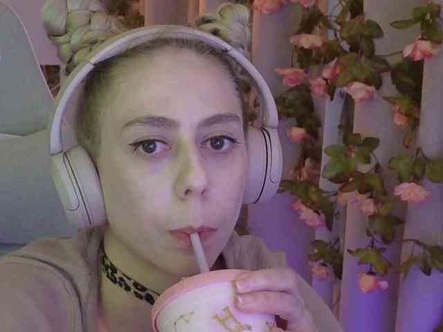 ballerina_capuchina webcam