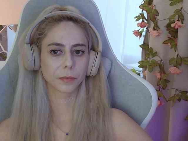ballerina_capuchina webcam