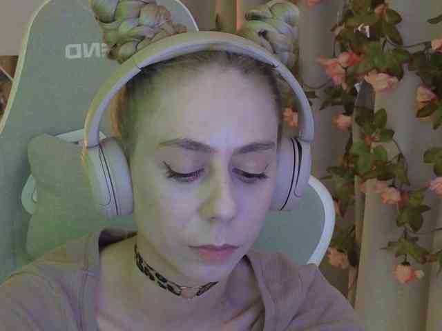 ballerina_capuchina webcam