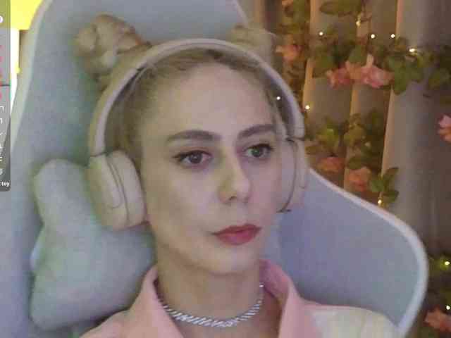 ballerina_capuchina webcam