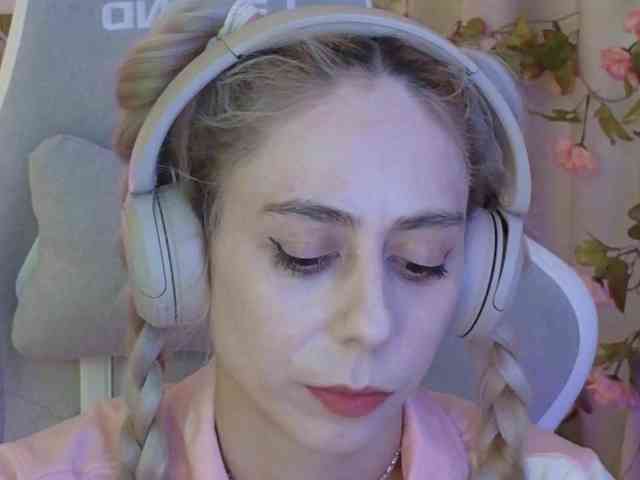ballerina_capuchina webcam