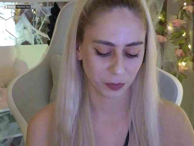 ballerina_capuchina webcam