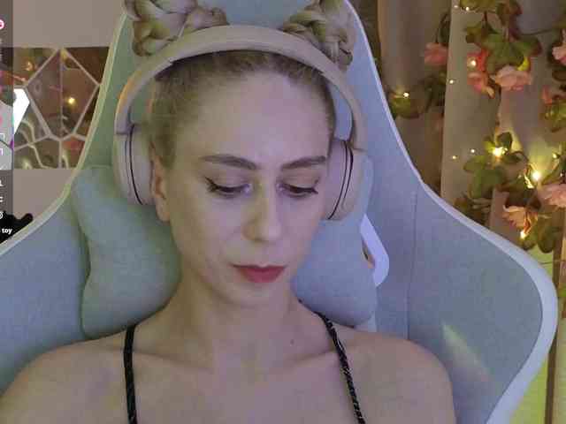 ballerina_capuchina webcam