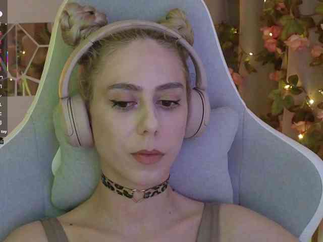 ballerina_capuchina webcam