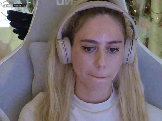 ballerina_capuchina webcam