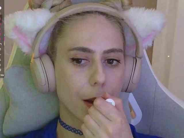 ballerina_capuchina webcam
