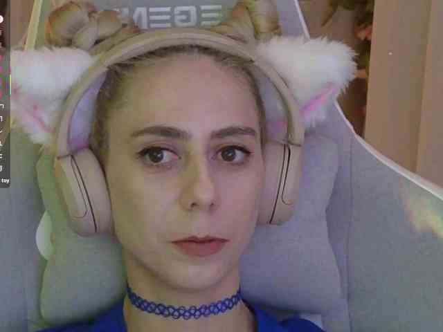 ballerina_capuchina webcam