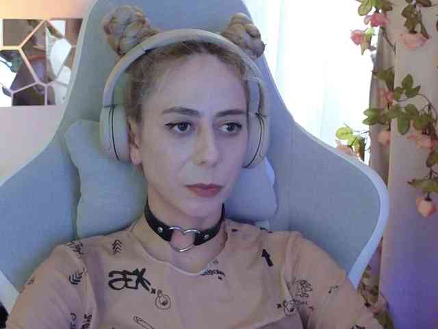 ballerina_capuchina webcam